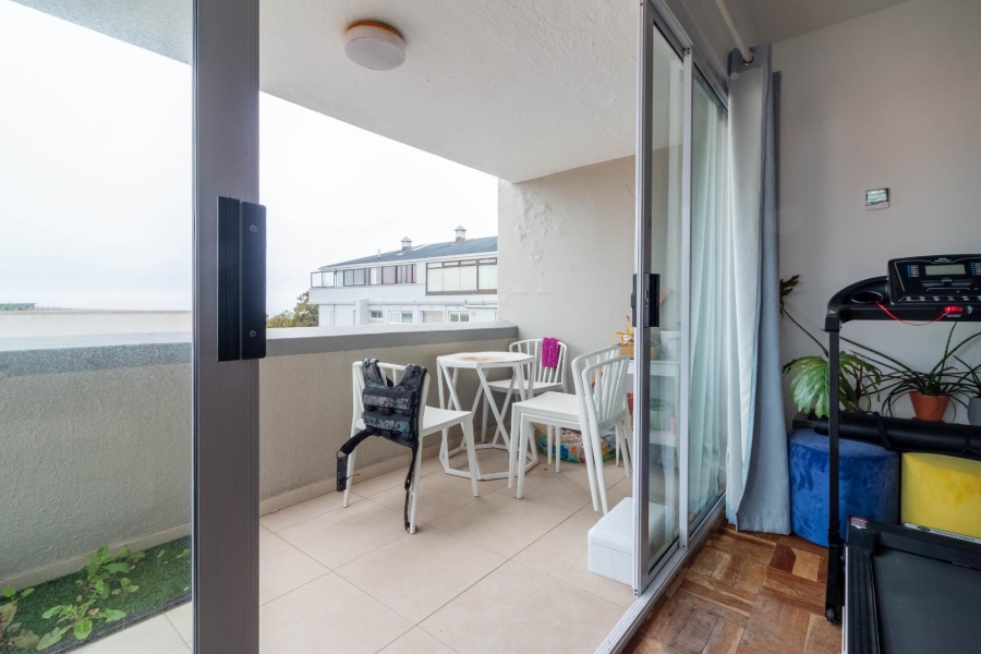 2 Bedroom Property for Sale in Sea Point Western Cape